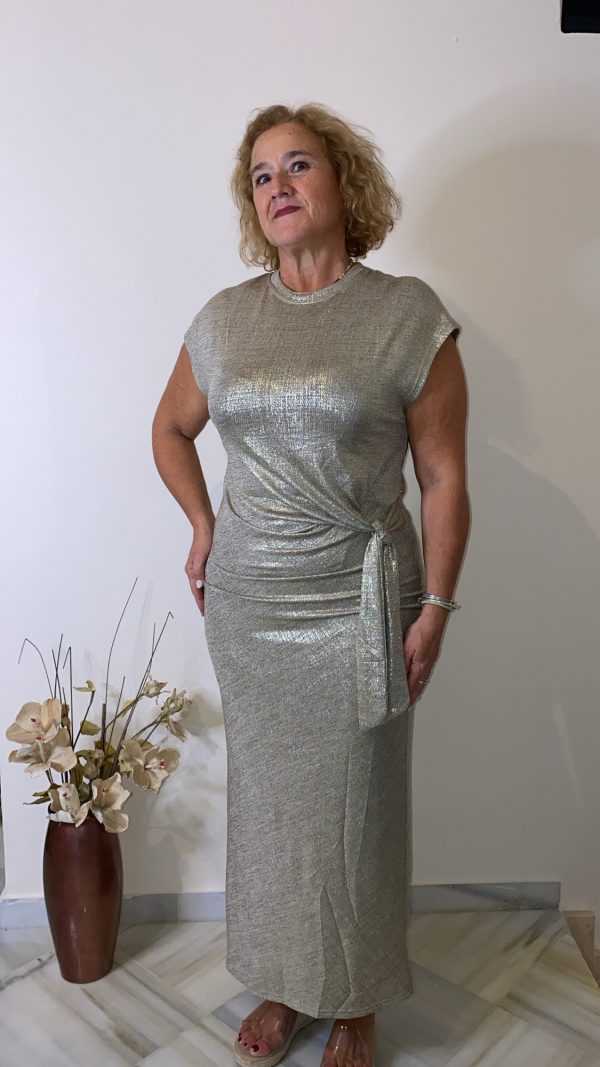 Vestido dorado nudo - Imagen 3