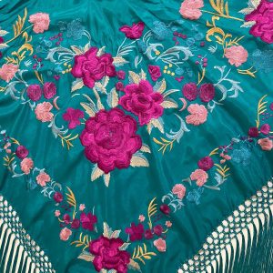 Mantoncillo flamenca modelo Martina con fucsia