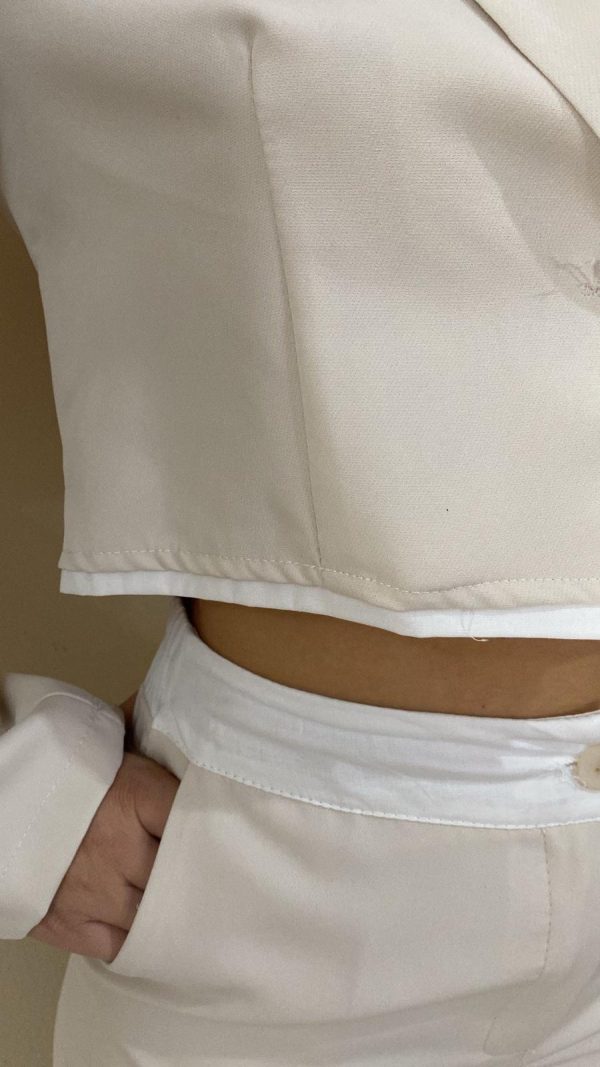 Conjunto traje de chaqueta con ribetes - Imagen 3