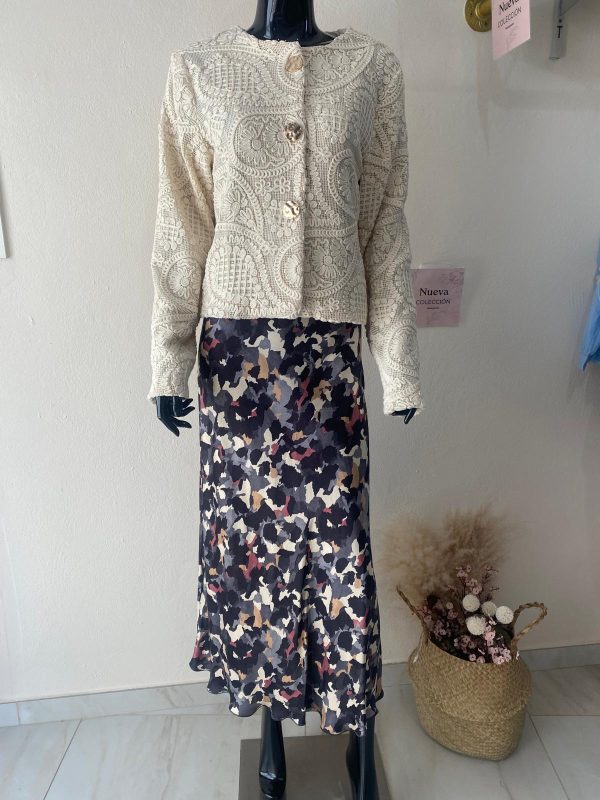 Chaqueta en crudo bordada - Imagen 2