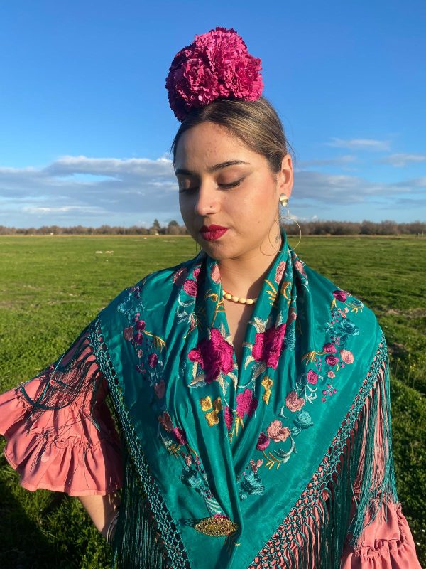 Mantoncillo de flamenca modelo Martina verde petróleo con fucsia