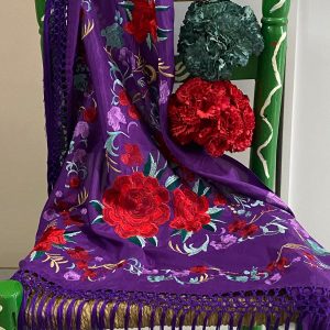 Mantoncillo de flamenca modelo Martina morado con rojo
