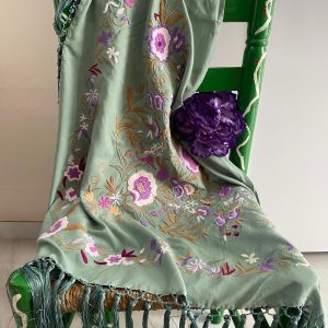 Mantoncillo de flamenca modelo Vega verde viejo