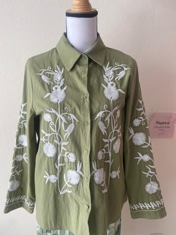 Camisa de algodón bordada