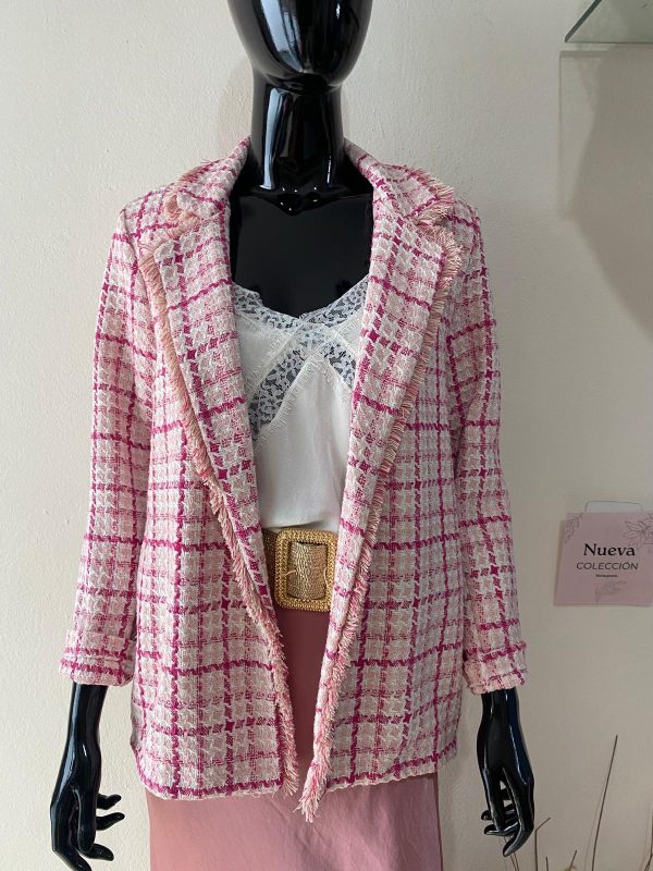 Chaqueta con solapa estilo Chanel - Imagen 2