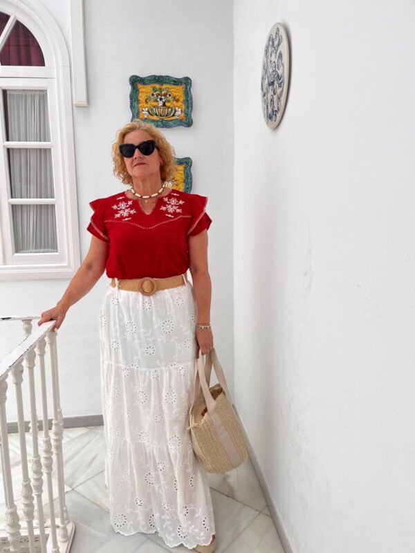 Falda perforada - Imagen 3