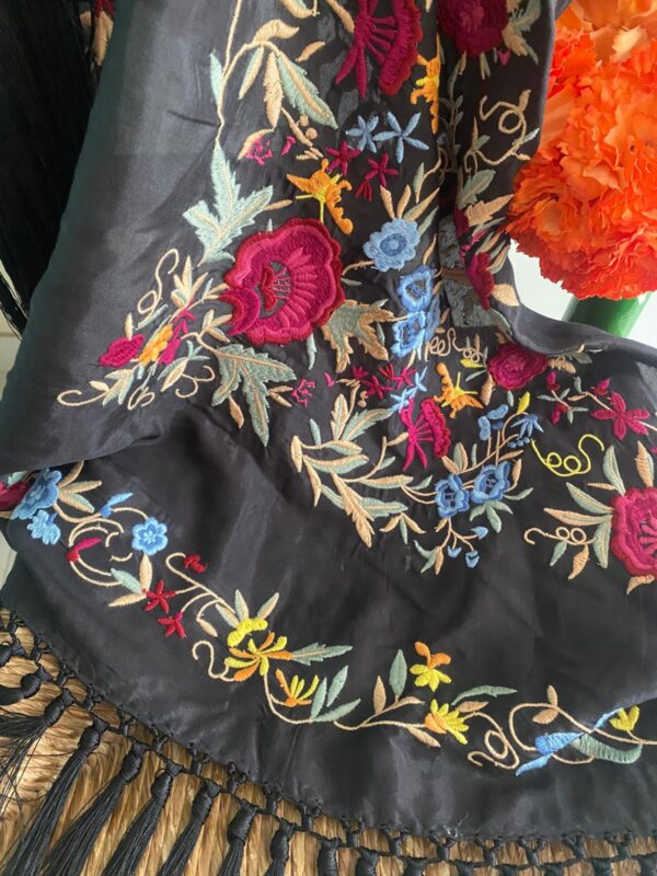 Mantoncillo modelo Vega con burdeo - Imagen 2