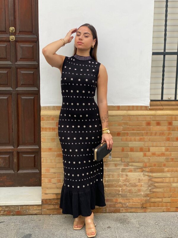 Vestido tachuelas