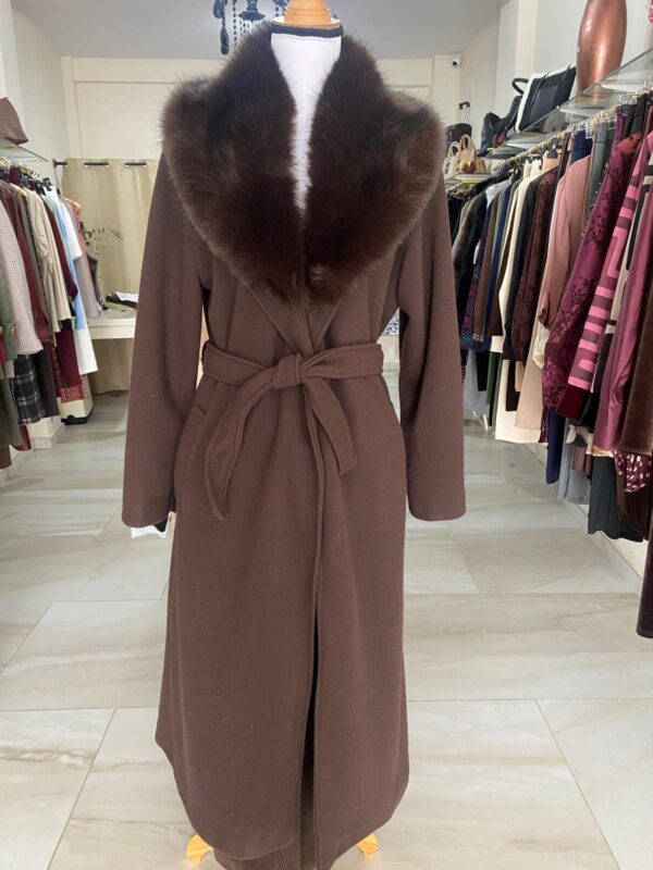 Abrigo con pelo en el cuello - Imagen 2