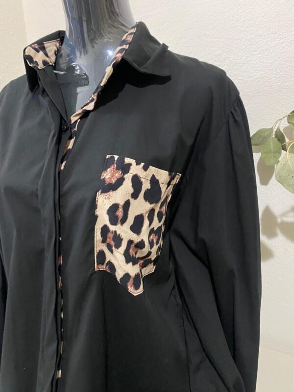 Blusa animal print - Imagen 2