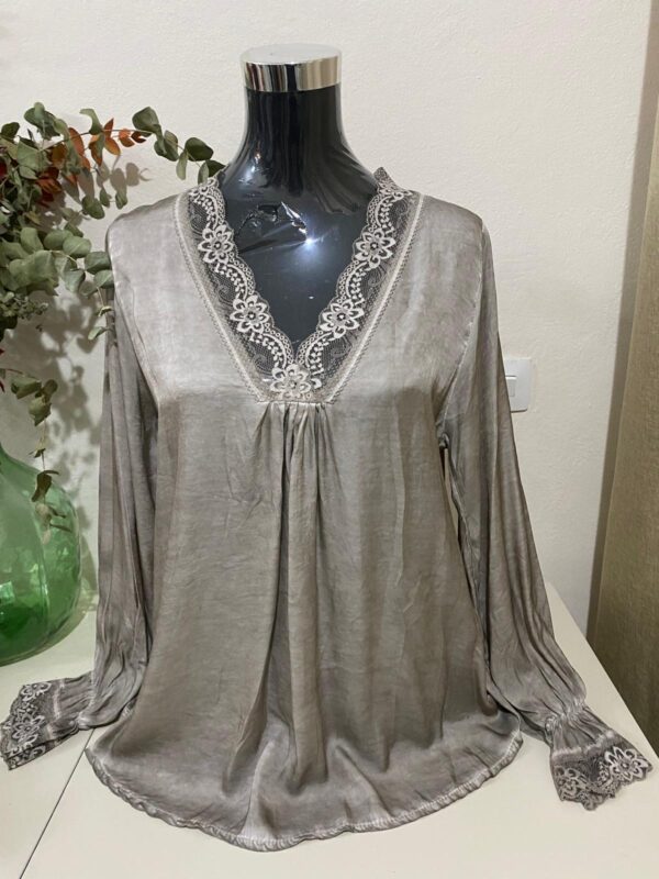 Blusa de encaje - Imagen 9