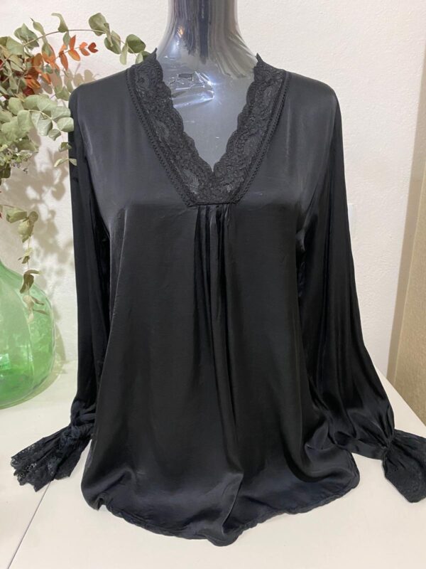 Blusa de encaje - Imagen 10