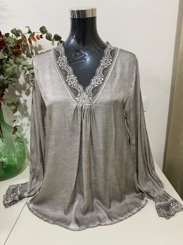 Blusa de encaje - Imagen 6