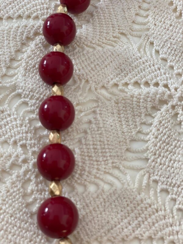 Collar rojo oscuro - Imagen 2