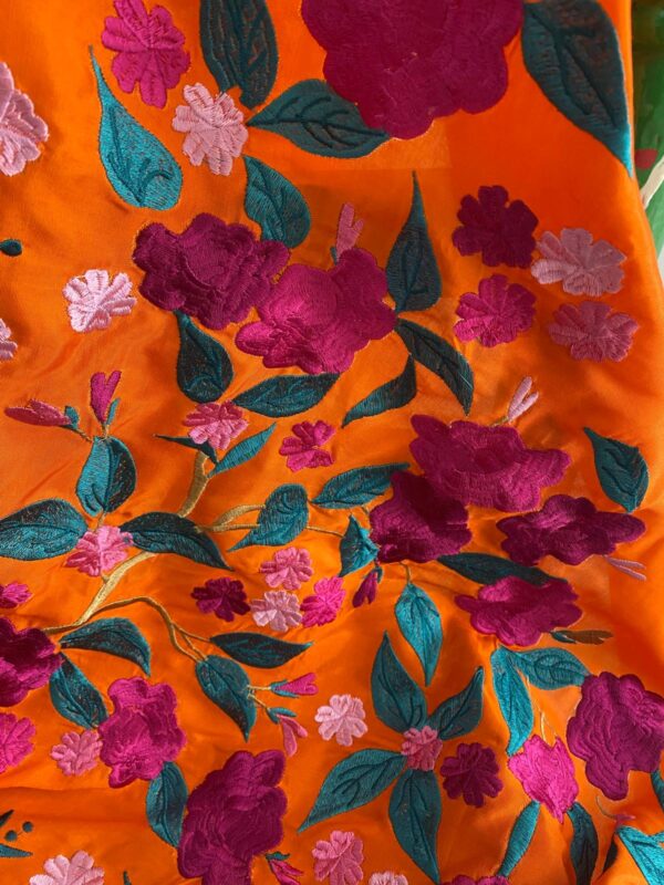 Mantoncillo de flamenca modelo Daniela en naranja - Imagen 3