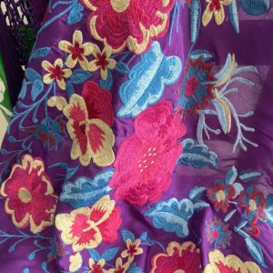 Mantoncillo de flamenca modelo Manuela con fucsia