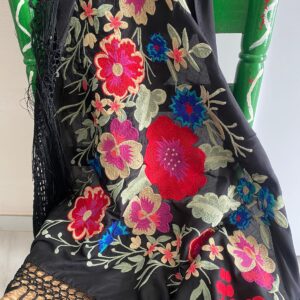 Mantoncillo de flamenca modelo Manuela con rojo