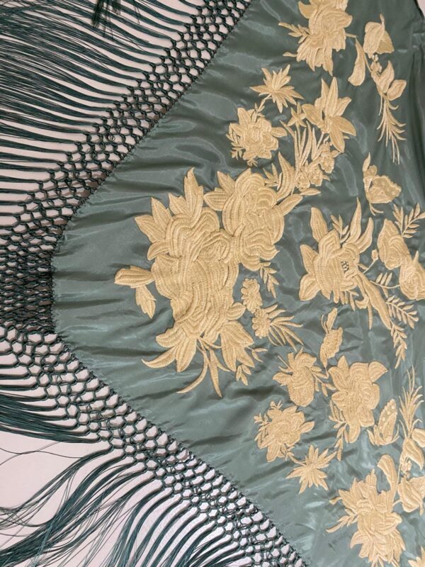 Mantoncillo de flamenca modelo Anastasia algodón beiges - Imagen 2