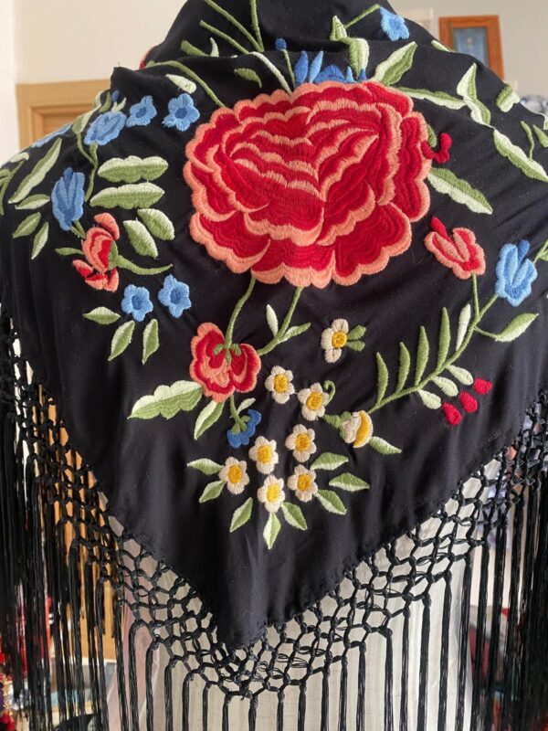 Mantoncillo de flamenca modelo Margarita - Imagen 2