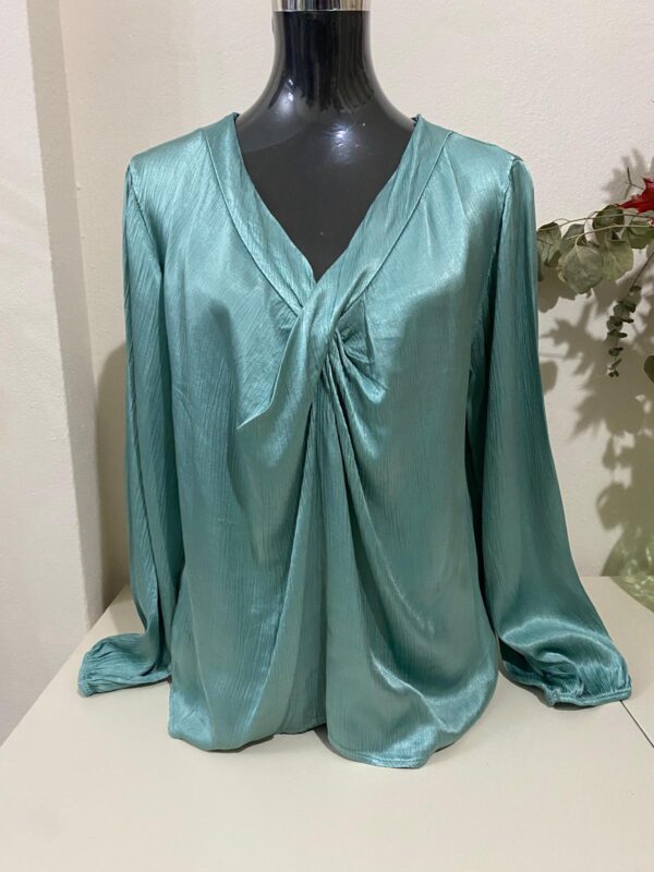 Blusa escote V - Imagen 2