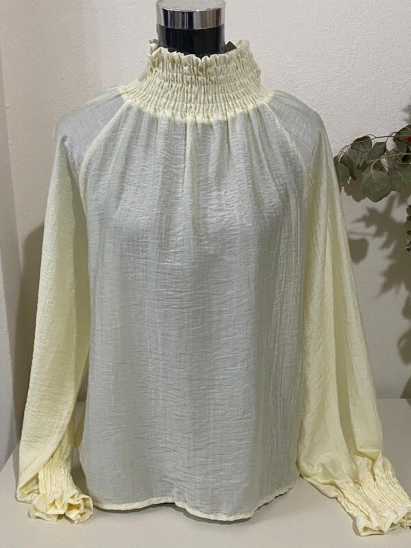 Blusa vainilla