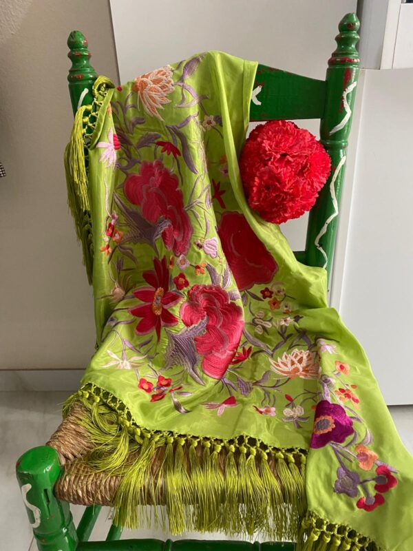 Mantoncillo de flamenca modelo Fabiola en lima - Imagen 3