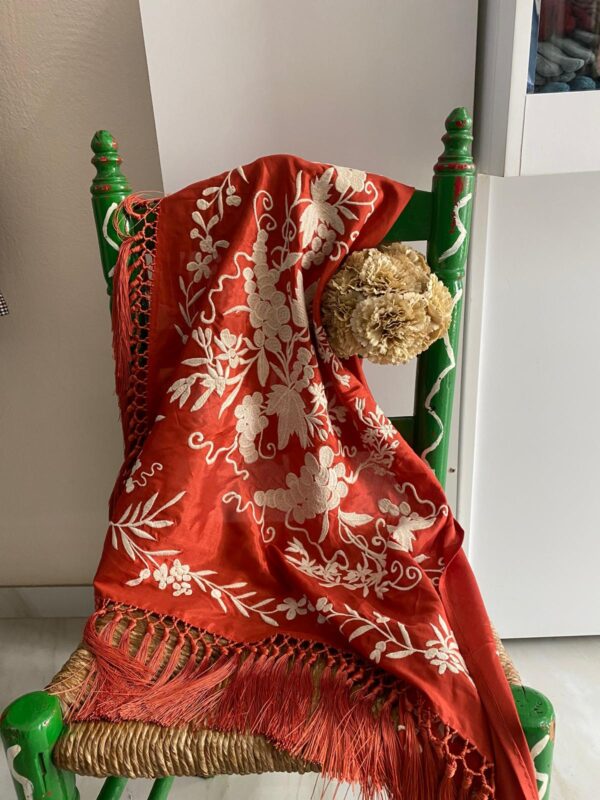 Mantoncillo de flamenca modelo Daniela en terracota