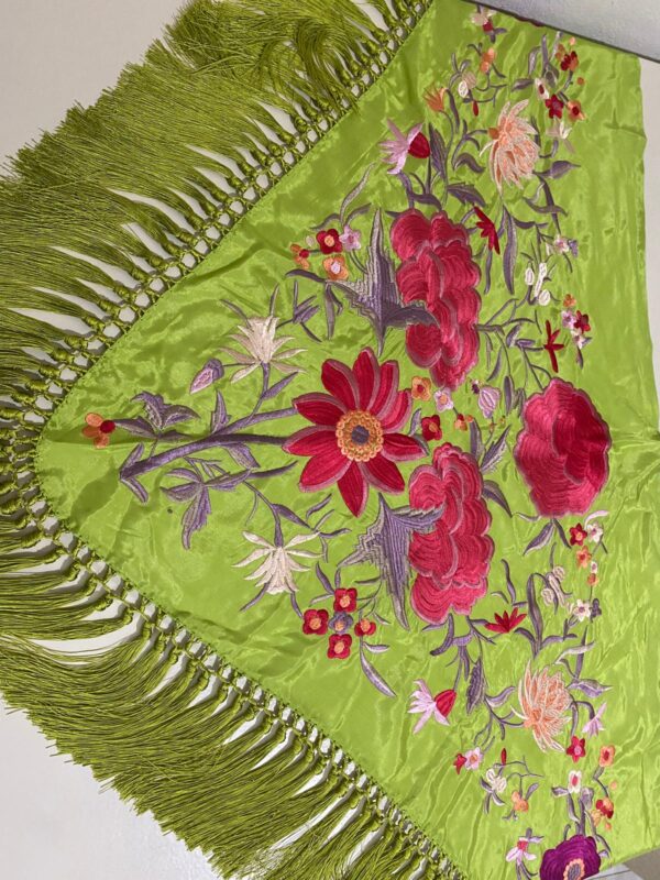 Mantoncillo de flamenca modelo Fabiola en lima - Imagen 2