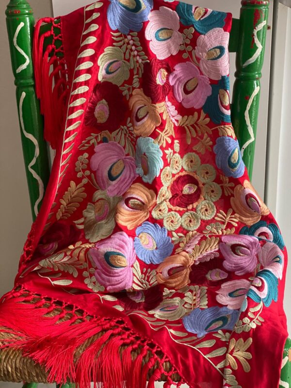 Mantoncillo de flamenca modelo Telma en rojo