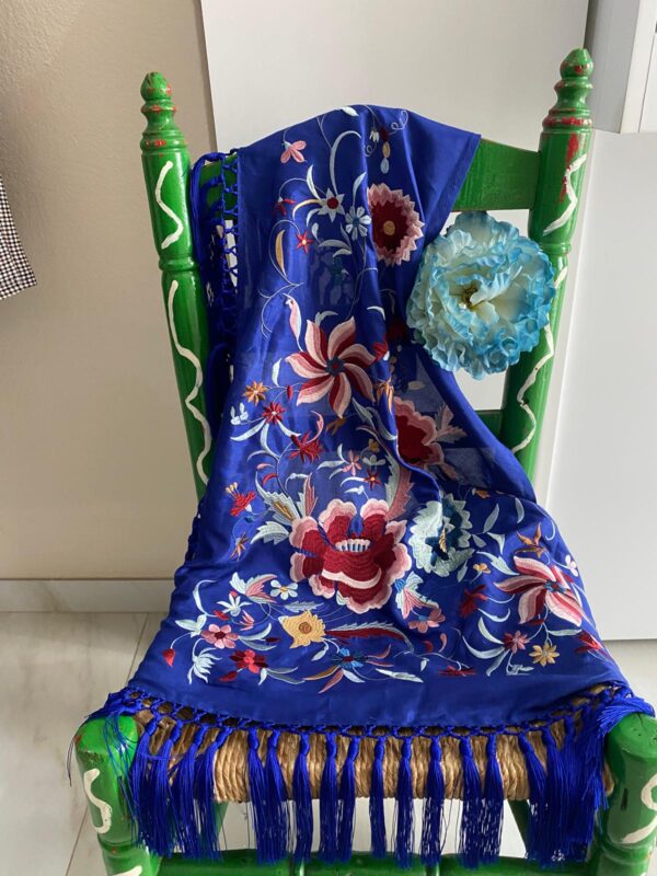Mantoncillo de flamenca modelo Carlota Azulino