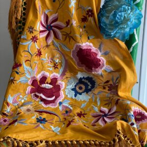 Mantoncillo de flamenca modelo Carlota en mostaza