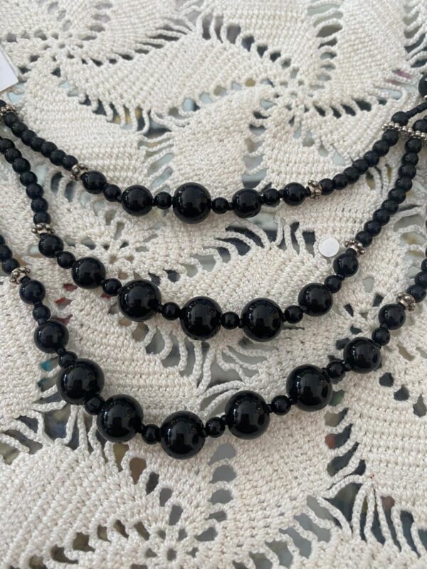 Collar negro azabache corto - Imagen 4