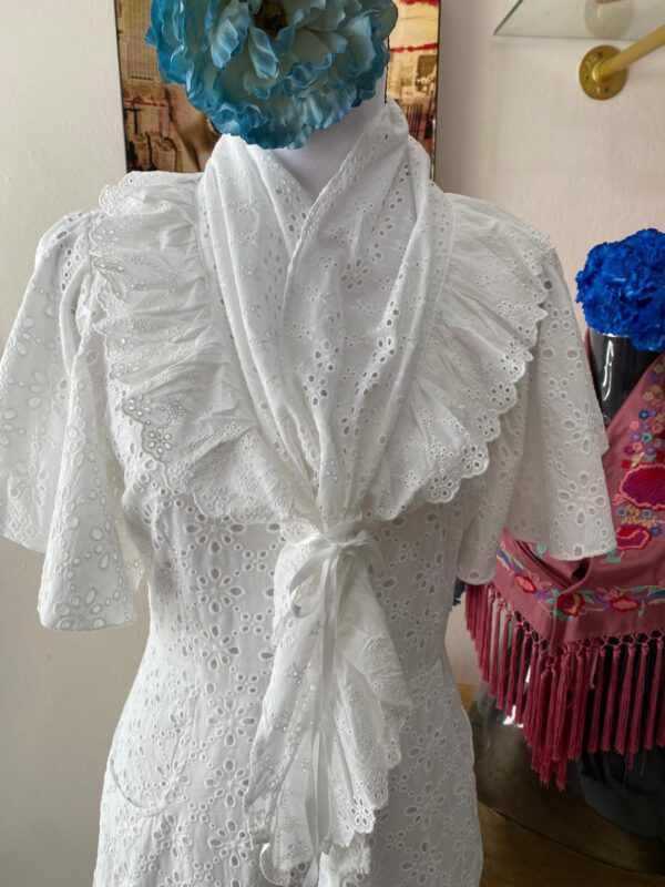 Bata perforada - Imagen 4