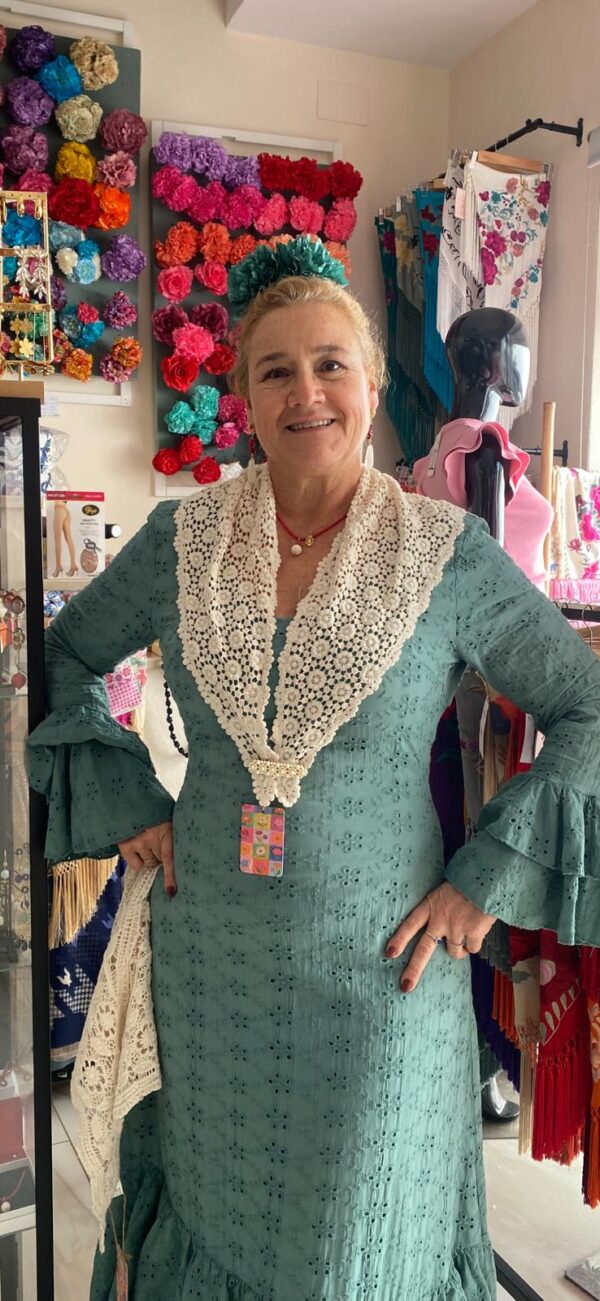 Traje de flamenca perforado - Imagen 3