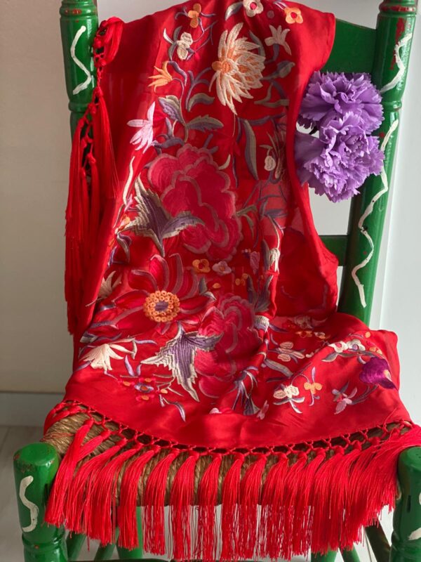 Mantoncillo de flamenca modelo Fabiola coral