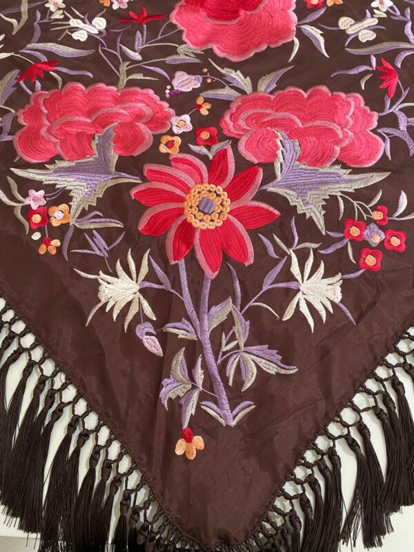 Mantoncillo de flamenca modelo Fabiola marrón - Imagen 2