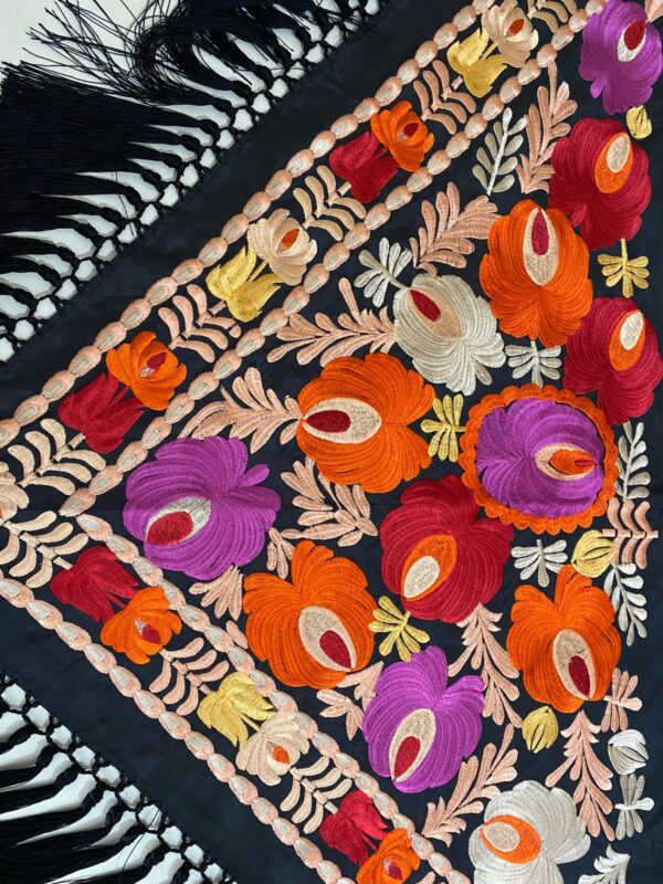 Mantoncillo de flamenca modelo Marta en negro - Imagen 2