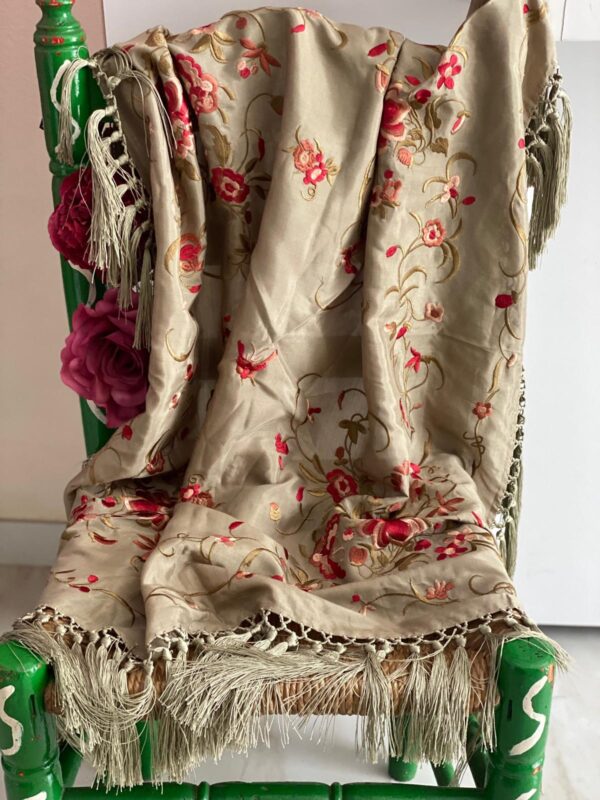 Mantoncillo de flamenca modelo Carmen - Imagen 5