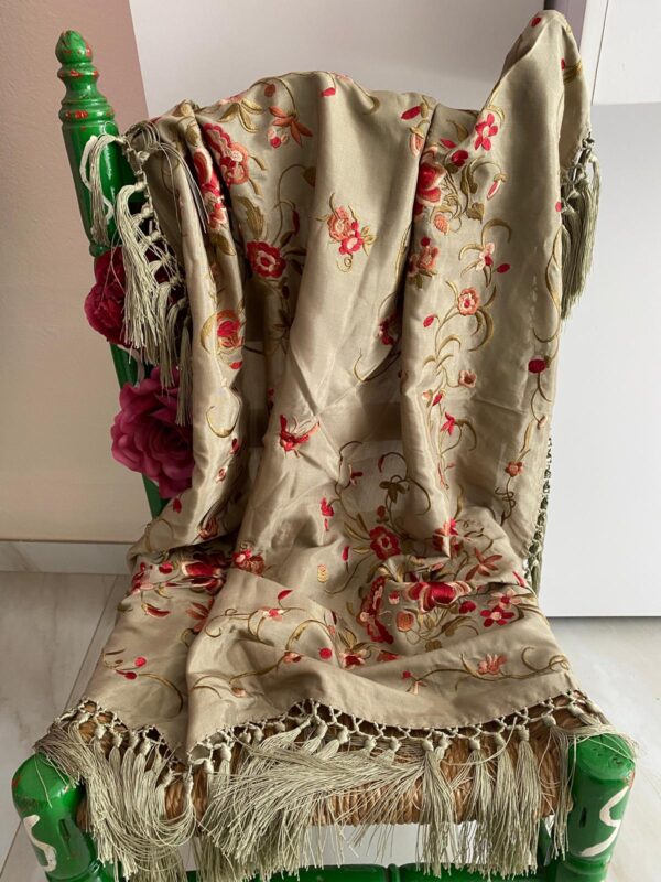 Mantoncillo de flamenca modelo Carmen - Imagen 6