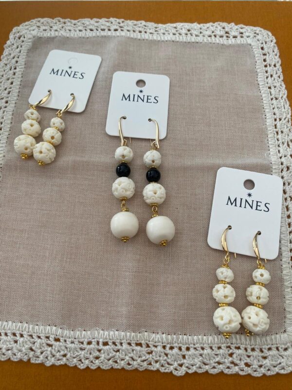 Pendientes de hueso