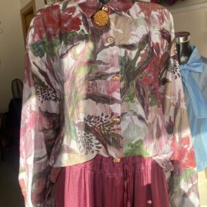 Blusa Botón en burdeos