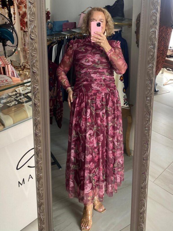 Vestido Carmesí